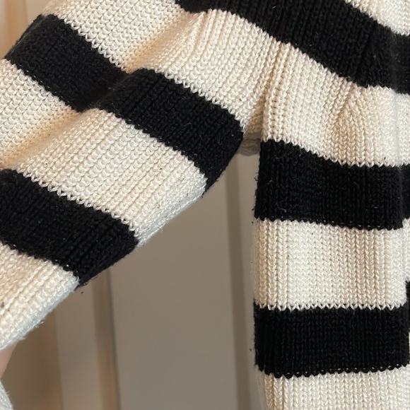 Zara Striped Sweater - Picture 6 of 8